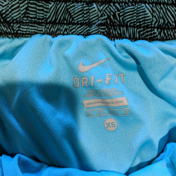 Nike run shorts - Picture 2 of 2